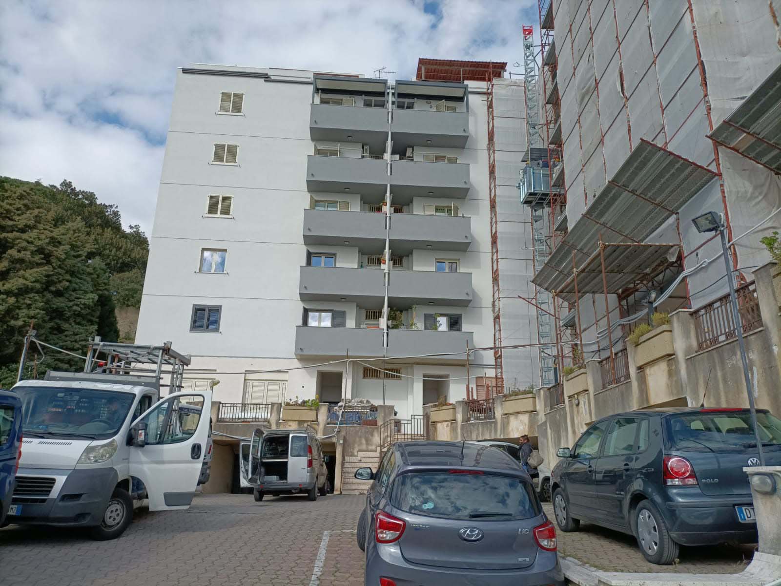 Lavori quasi ultimati copia